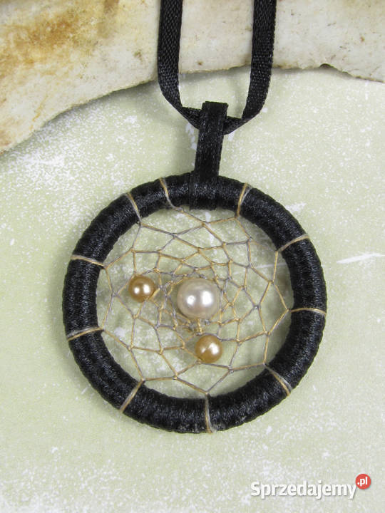 Czarny wisiorek naszyjnik łapacz snów ze wstążki śląskie Katowice
