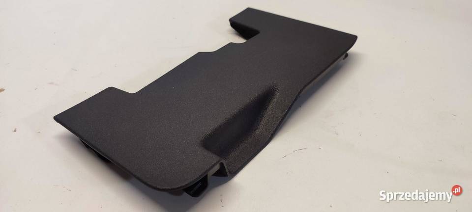 VW TAYRON OSŁONA BOCZKA BAGAŻNIKA 57H867461B Uchwyty fabryczne