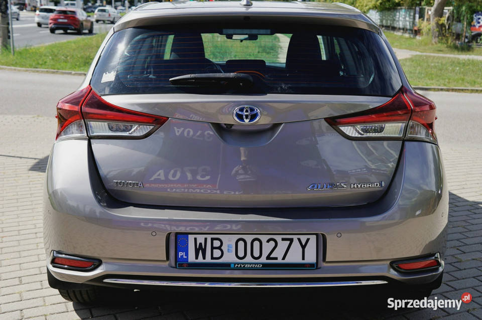 Toyota Auris salon Polska ładny hybryda II 2012