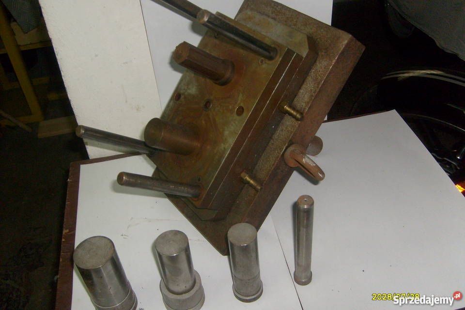 forma wtryskowa na tuleje uniwersalna duża Kraków sprzedam