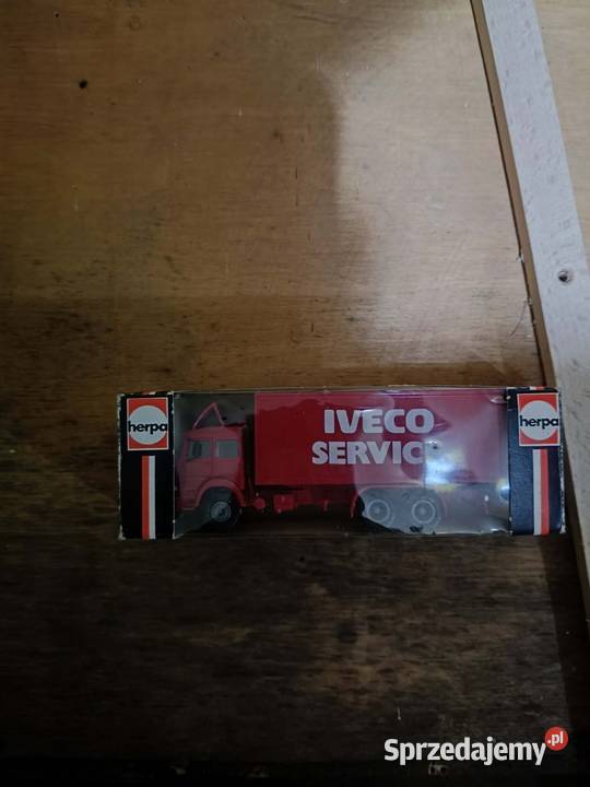 Stare pojazdy ciężarowe i osobowe w skali 187 Modelarstwo Warszawa