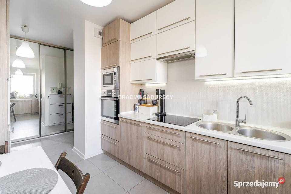 Sprzedaż mieszkania Kraków Przewóz 4936m2