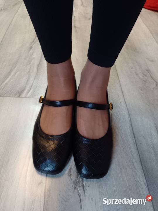 40 Czarne baleriny wieczorowe z zapięciem