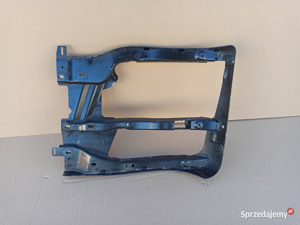 MAN TGS TGM TGL REFLEKTOR PRAWY LAMPA PRAWA części blacharskie Bieleń