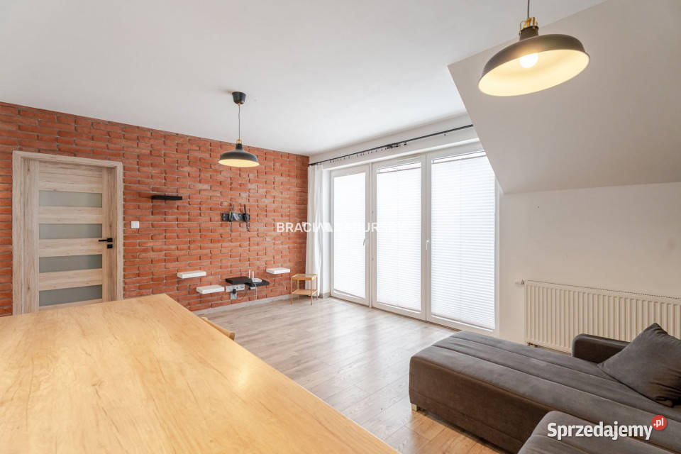 Sprzedaż mieszkania 6657m2 3 pokoje Wieliczka Piętro 1