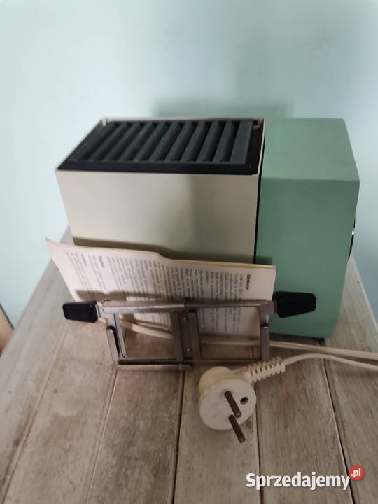 Projektor Diaskop z czasów PRL u Elektronika