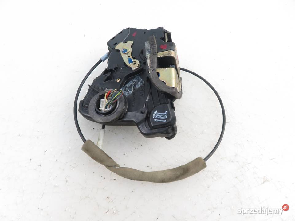 ZAMEK LEWY PRZEDNI TOYOTA COROLLA E12 6 PIN