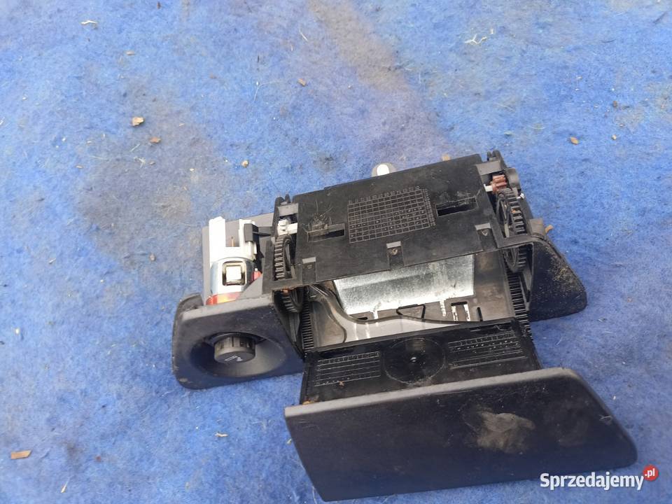 Popielniczka Przód Audi A4 B5 a14