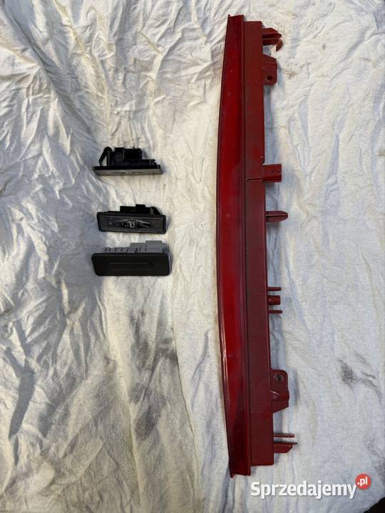 Trzecie światło stop w klapę klapy Renault Motoryzacja Kłobuck