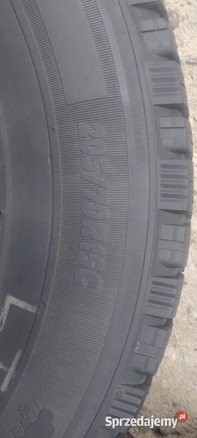 Opony zimowe 20570 R15 C zima