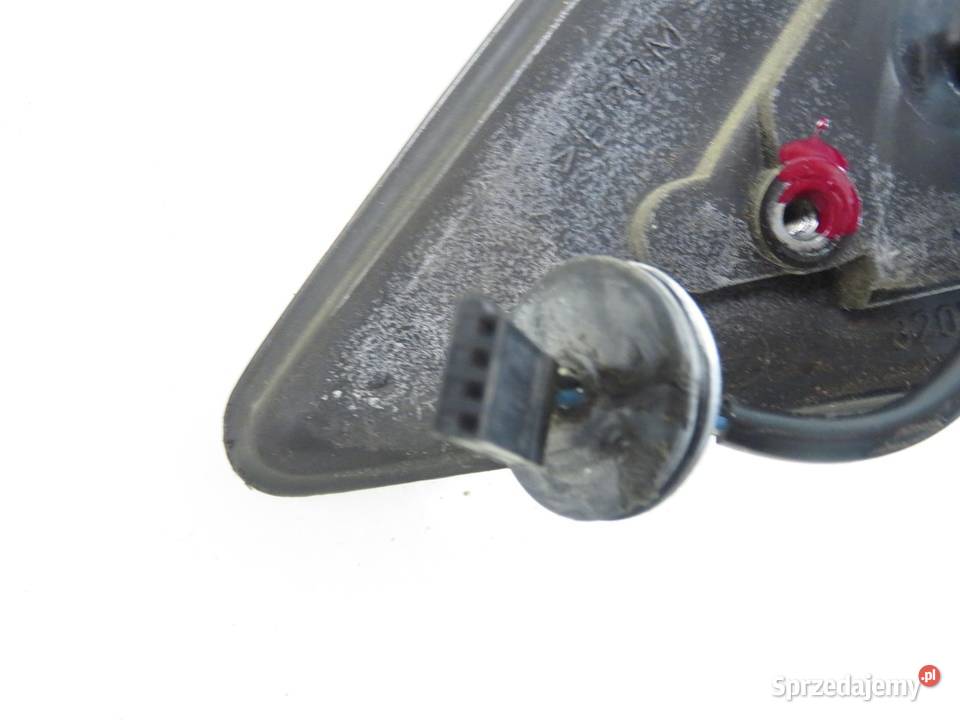 LUSTERKO PRAWE BMW 3 E36 3039