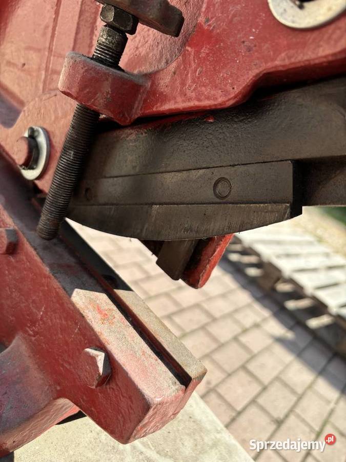 Gilotyna ręczna Gnieździska