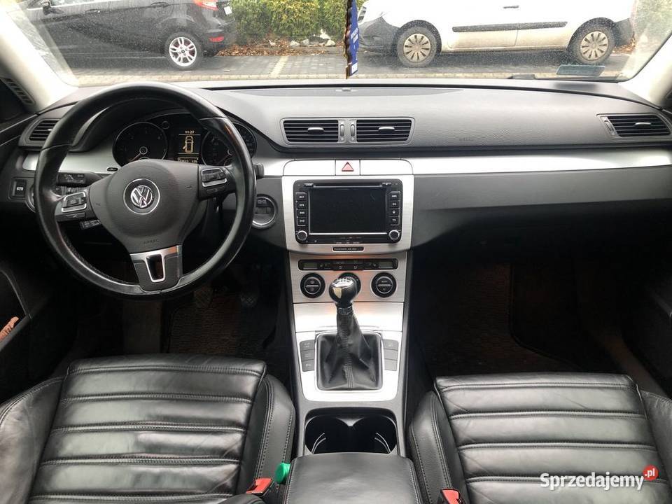 Volkswagen Passat B6 20 TDI 2009 r Uszkodzony 1968cm3 mazowieckie