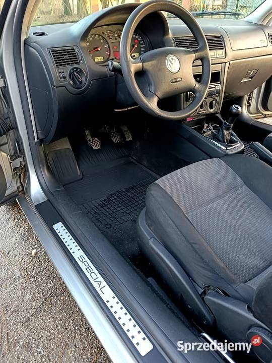 VW golf 4 16 2002 Legnica