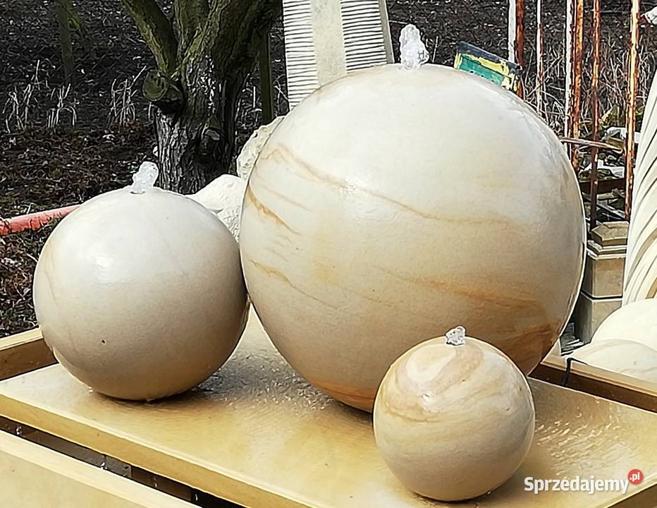 Piękna fontanna z piaskowca kamień naturalny Kamienna Góra