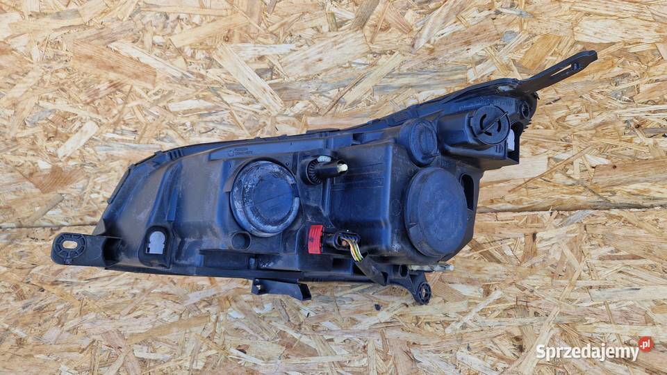 CITROEN C4 LAMPA PRZÓD PRZEDNIA PRAWA EUROPA