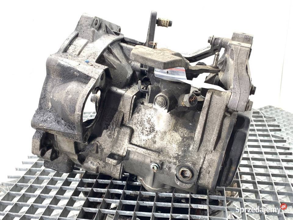 SKRZYNIA BIEGÓW VW GOLF V JCR 19 105 0310