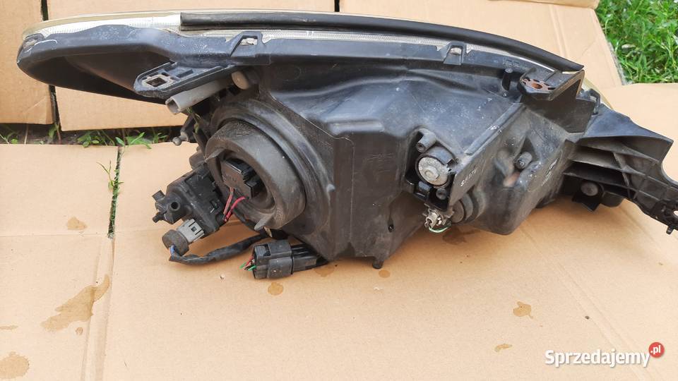 lampa prawa lewa przednia przód Mitsubishi osobowe Dębno