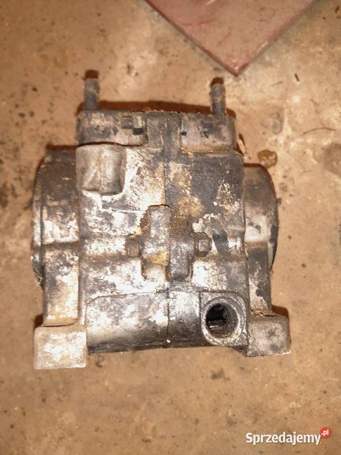 Obudowa tłok wał sprężarki c330 Lubochnia