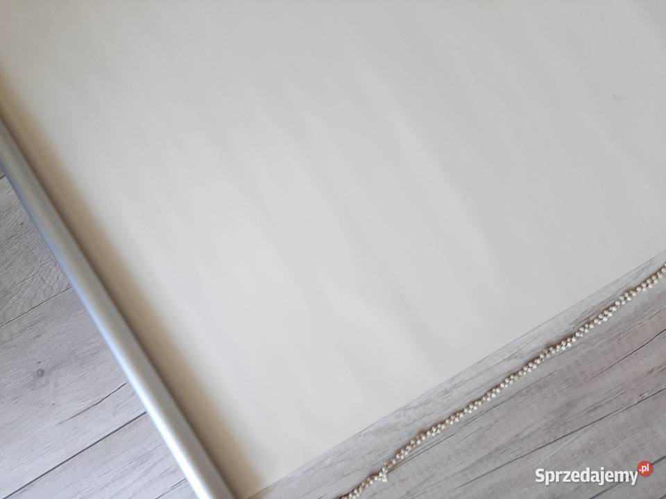 Roleta żaluzja okienna kremowa srebrna powłoka Chorzów