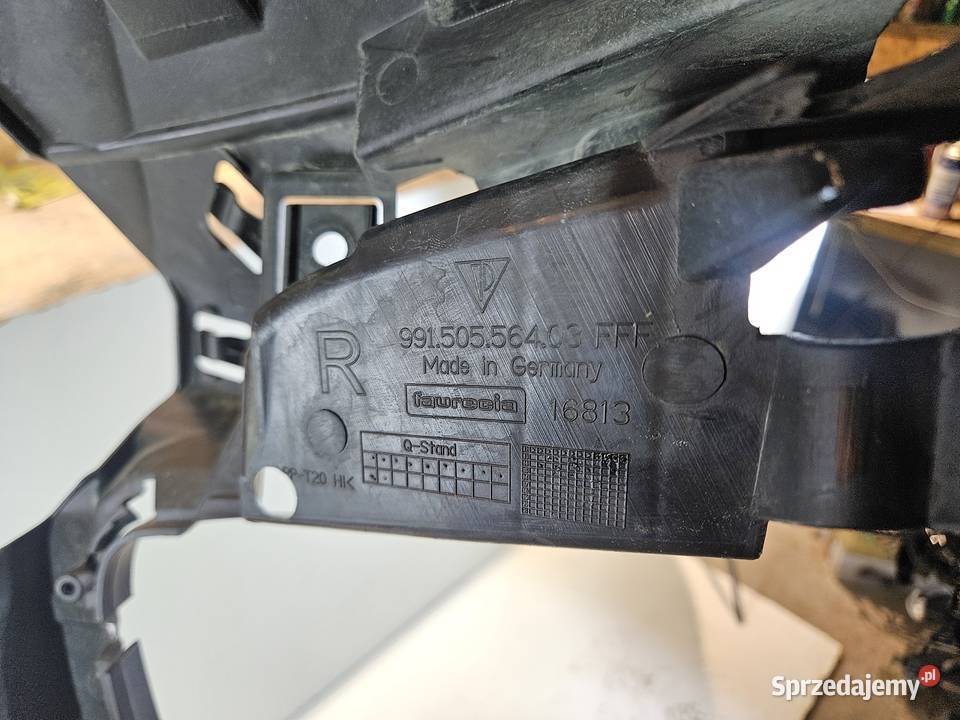 PORSCHE 911 991 TURBO KRATKA PRAWA ZDERZAKA Międzychód