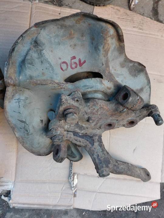 Mercedes 190 W201 zwrotnica przód piasta osłona świętokrzyskie sprzedam