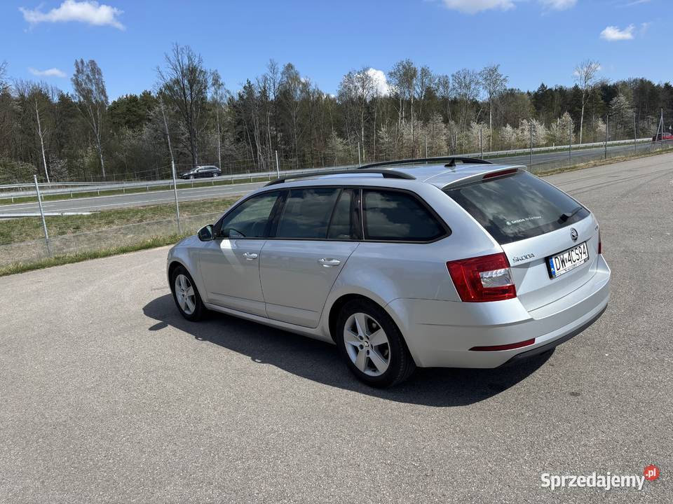Skoda Octavia 16 TDI gniazdo SD Rososz
