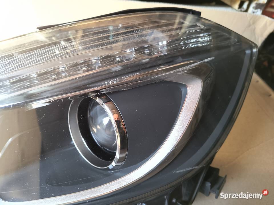 Mercedes Aklasa W176 Reflektor lewy kpl Xenon Domasław