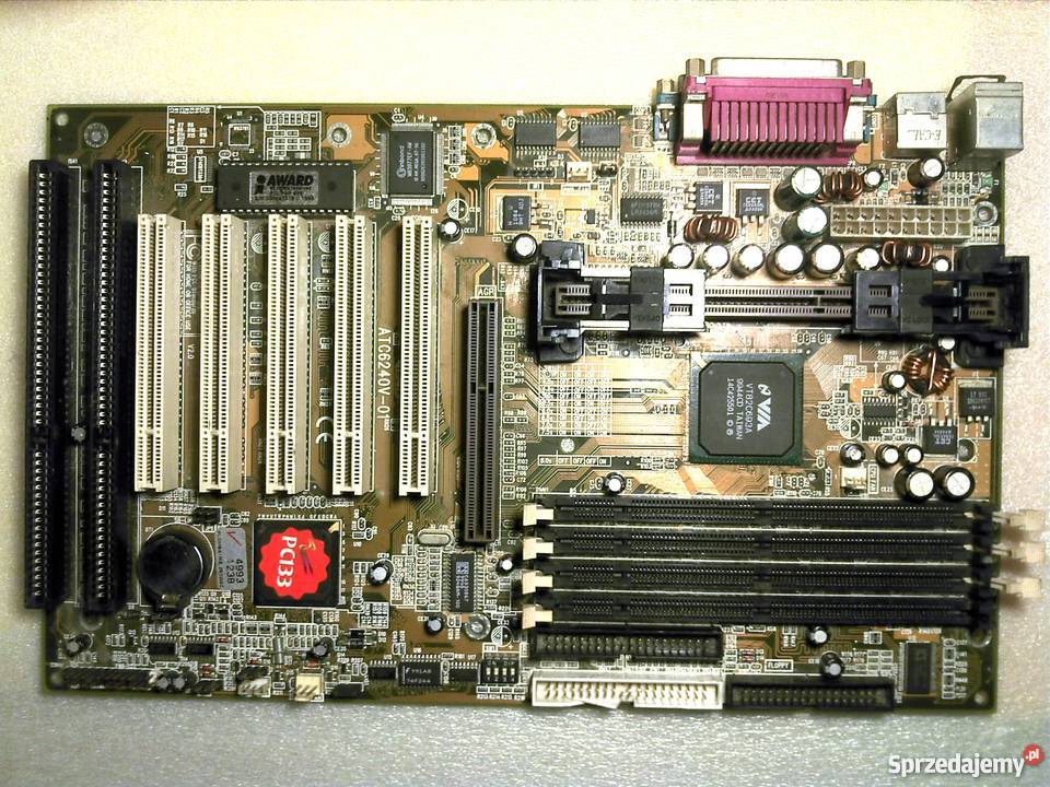 Pentium III 533B51213320V SLOT1 SLBN z 1998 roku Liczba rdzeni procesora 1 Knurów