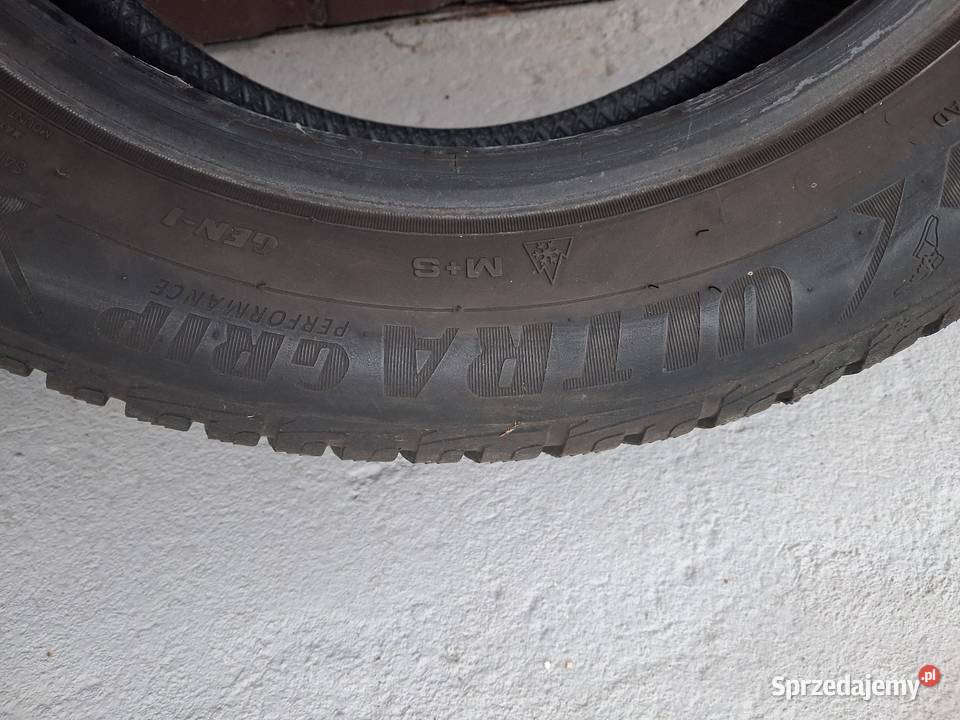 Opona zimowa Goodyear ultra grip 2155516 215 Samochodowe Koło