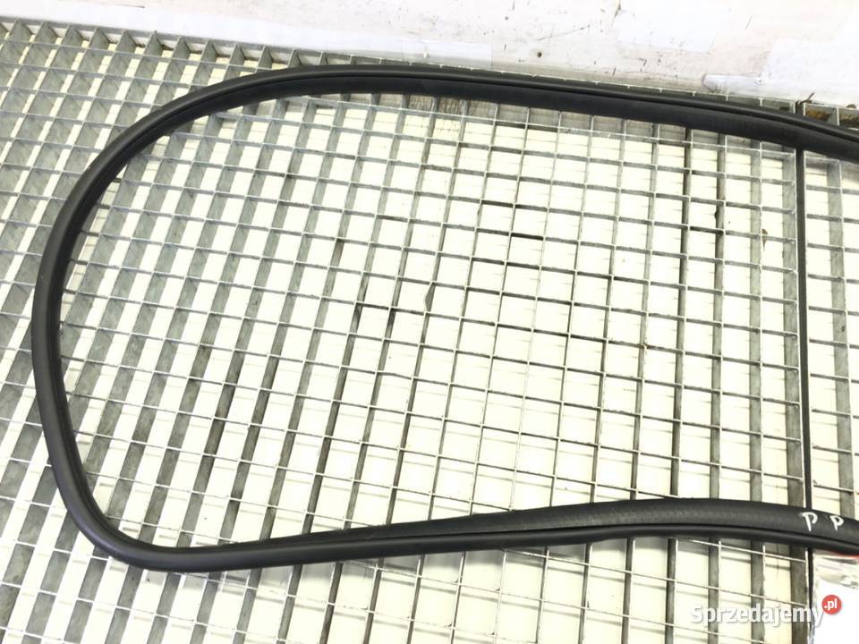 USZCZELKA DRZWI PRZÓD PRAWA SUZUKI SX4 Hatchback sprzedam