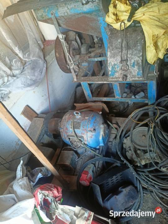 Śrutownik do zboża z silnikiem na wózku 55 kW Bodzentyn