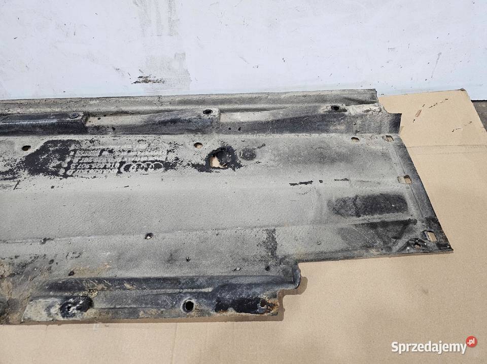 OSŁONA PODWOZIA LEWA AUDI A4 B8 LIFT 8K0825207D Przystajń