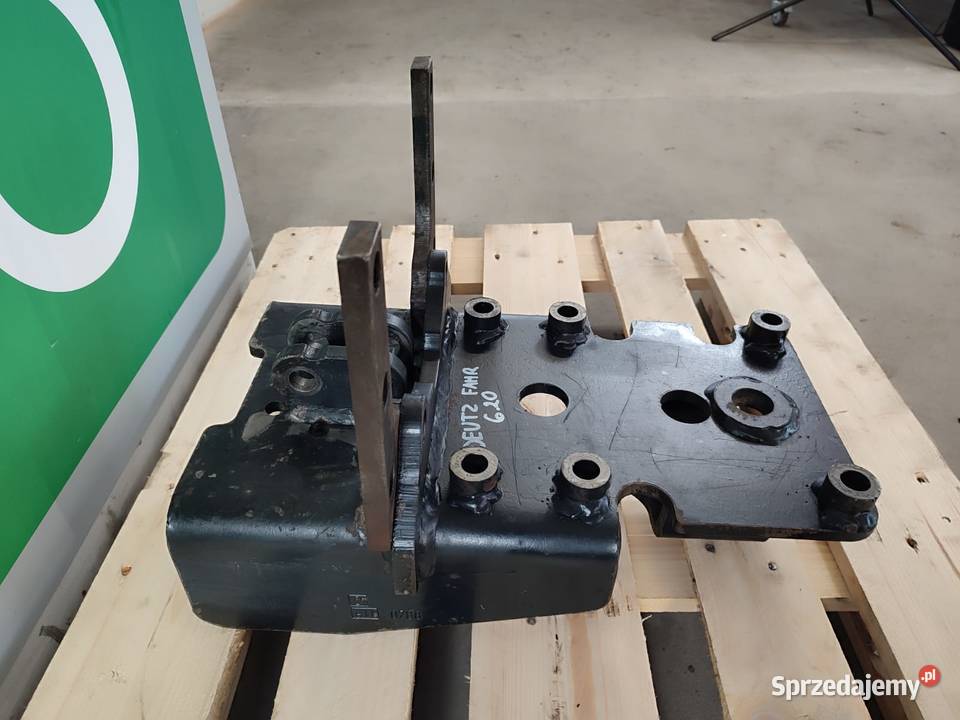 Mocowanie wyjść hydraulicznych Deutz Fahr 620