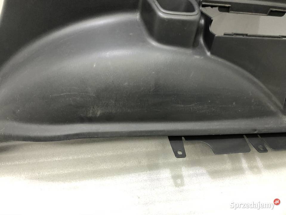 BOCZEK BAGAŻNIKA PRAWY TYŁ TOYOTA LAND CRUISER osobowe