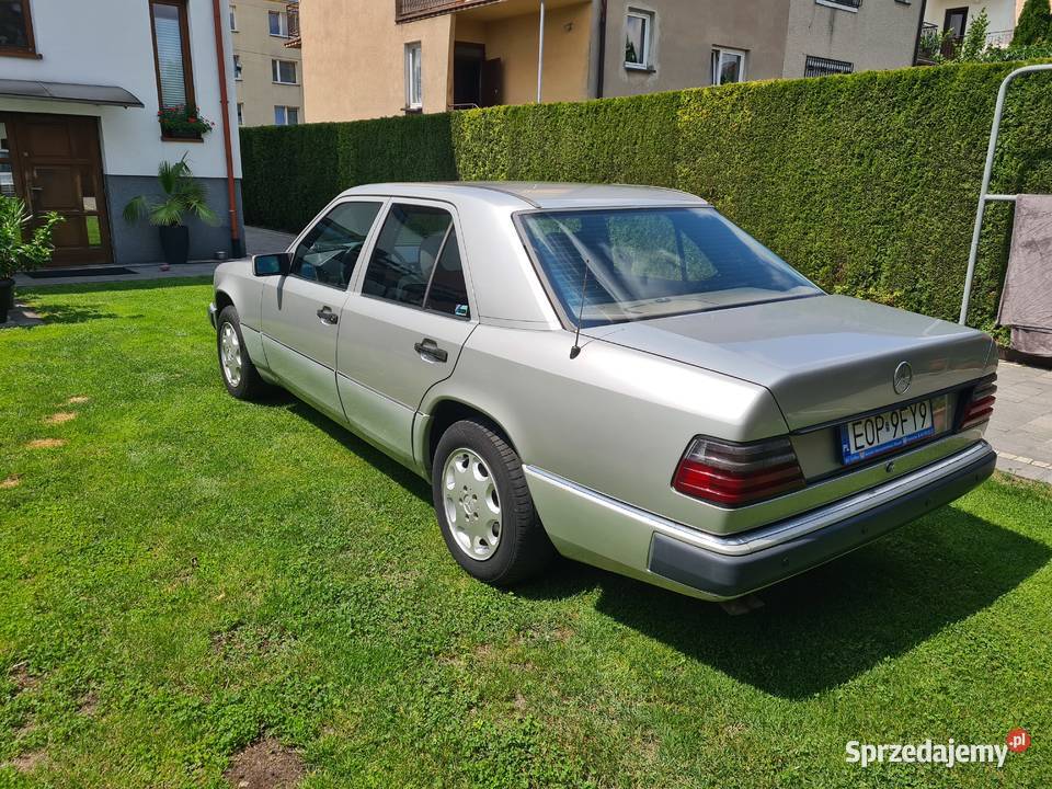 Mercedes W124 1986 300E baza do renowacji