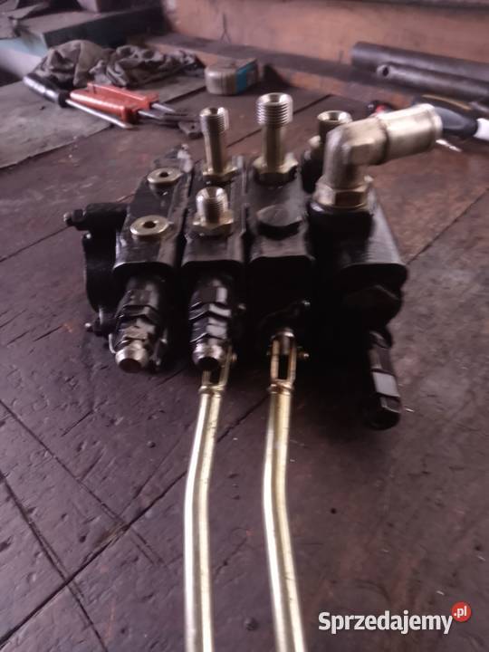 Rozdzielacz hydrauliczny