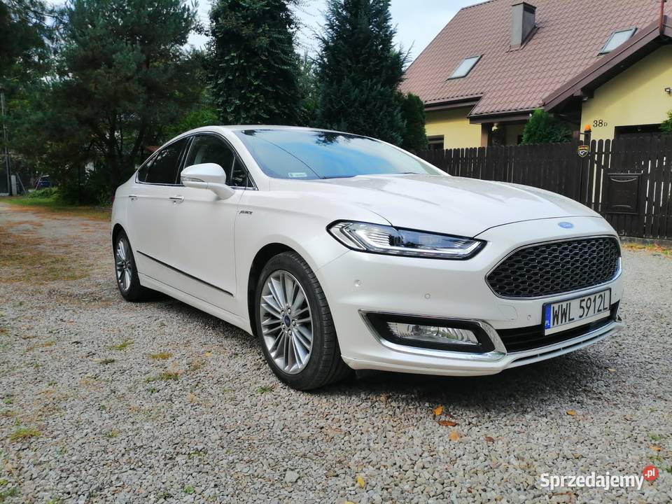 Ford Mondeo Vignale hybrid 92 2017r bogate 92500km Marki