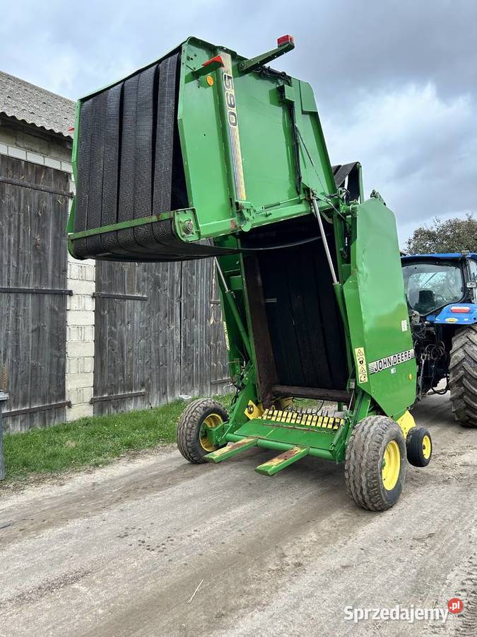 Prasa John Deere 590 Turek