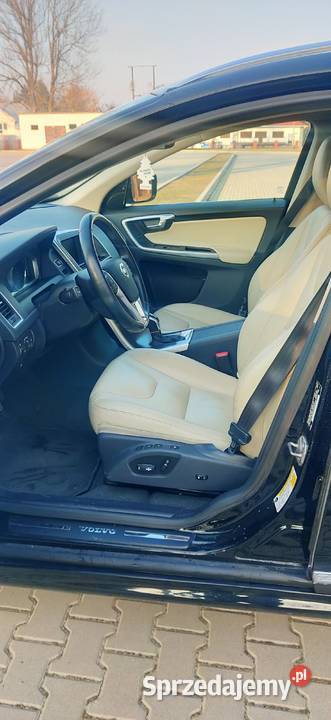 Volvo xc60 T5 AWD 2016 podgrzewane fotele Ryki