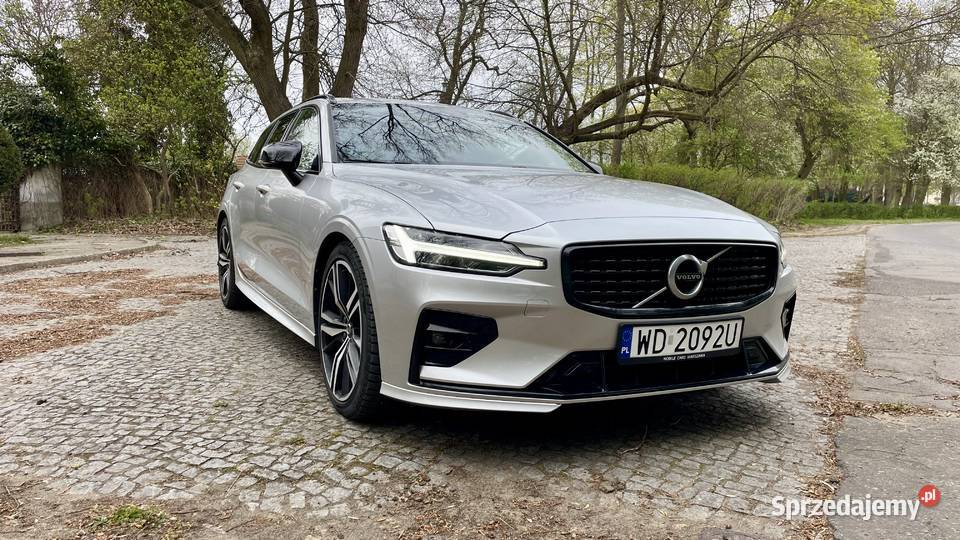 Volvo V60 B3 RDesign Rok produkcji 2020