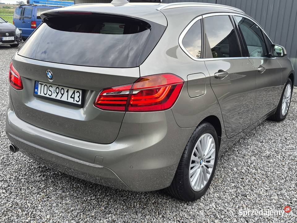 Bmw 218d 150Activ tourerLuxury line czujnik zmierzchu Ostrowiec Świętokrzyski