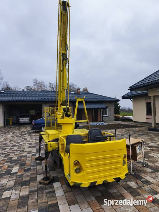 Podnośnik koszowy zwyżka Bumar P100 wózek WNA Skierniewice