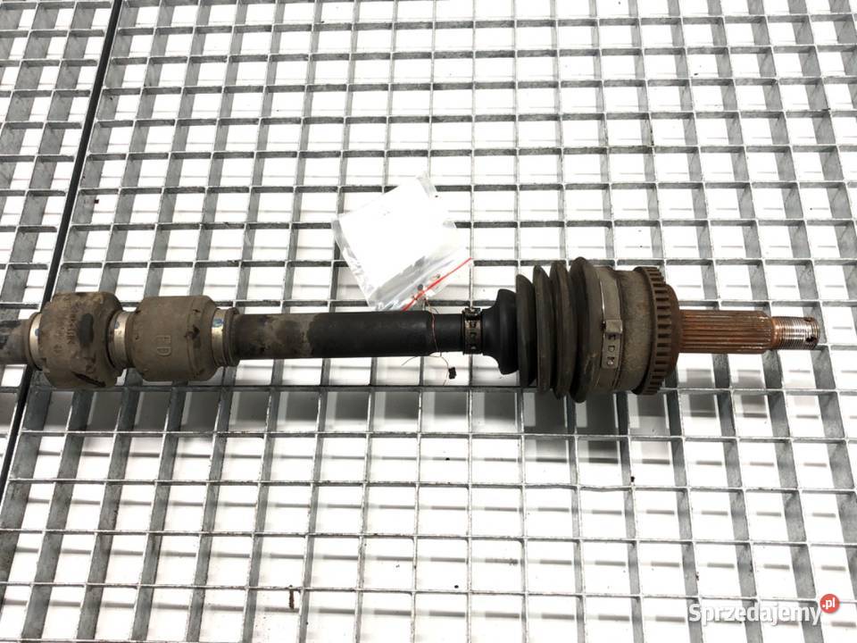 PÓŁOŚ PRAWY PRZÓD HYUNDAI i30 20 143 0712