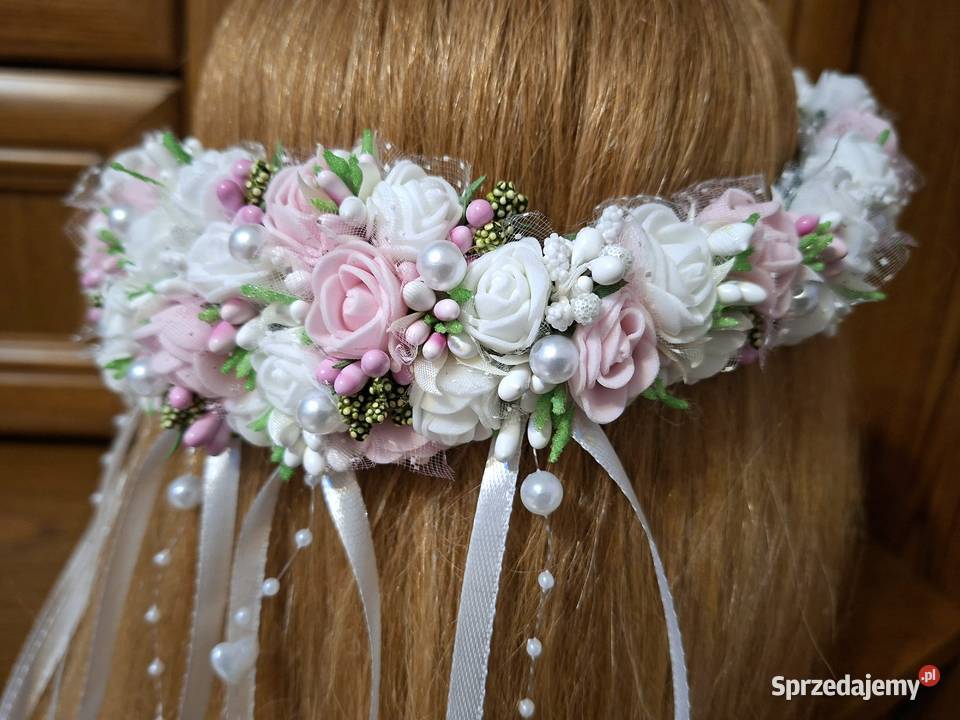 Wianuszek komunijny asymetryczny biało różowy mazowieckie Borów