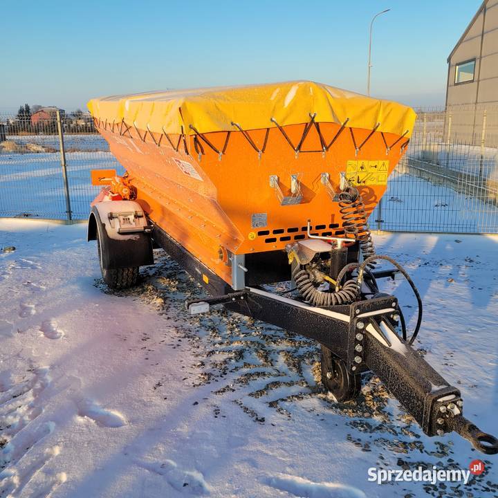 Posypywarka komunalna Piasku i Soli Pronar T131 Łuków