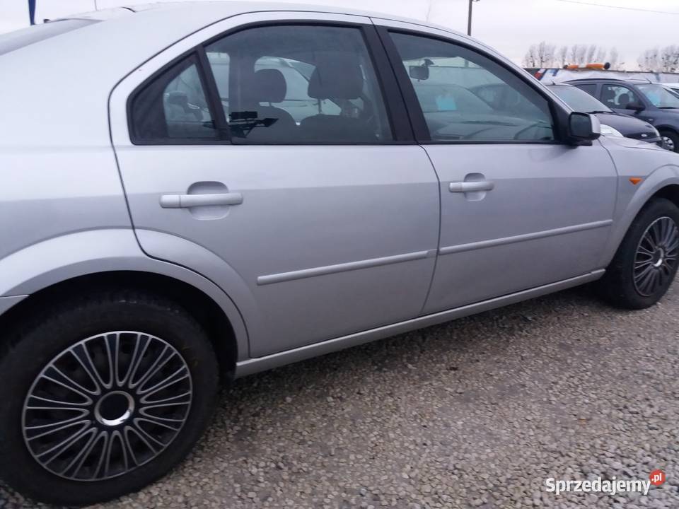 FORD MONDEO nieuszkodzony Toruń
