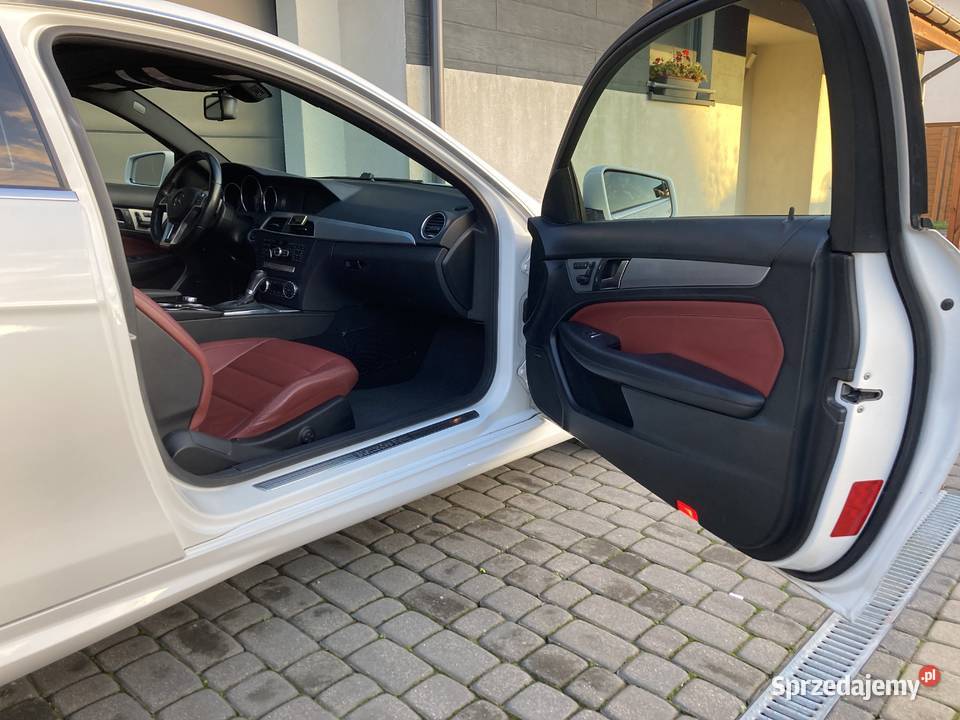 Mercedes C250 Coupe pakiet AMG bordowe skóry Jamielnik