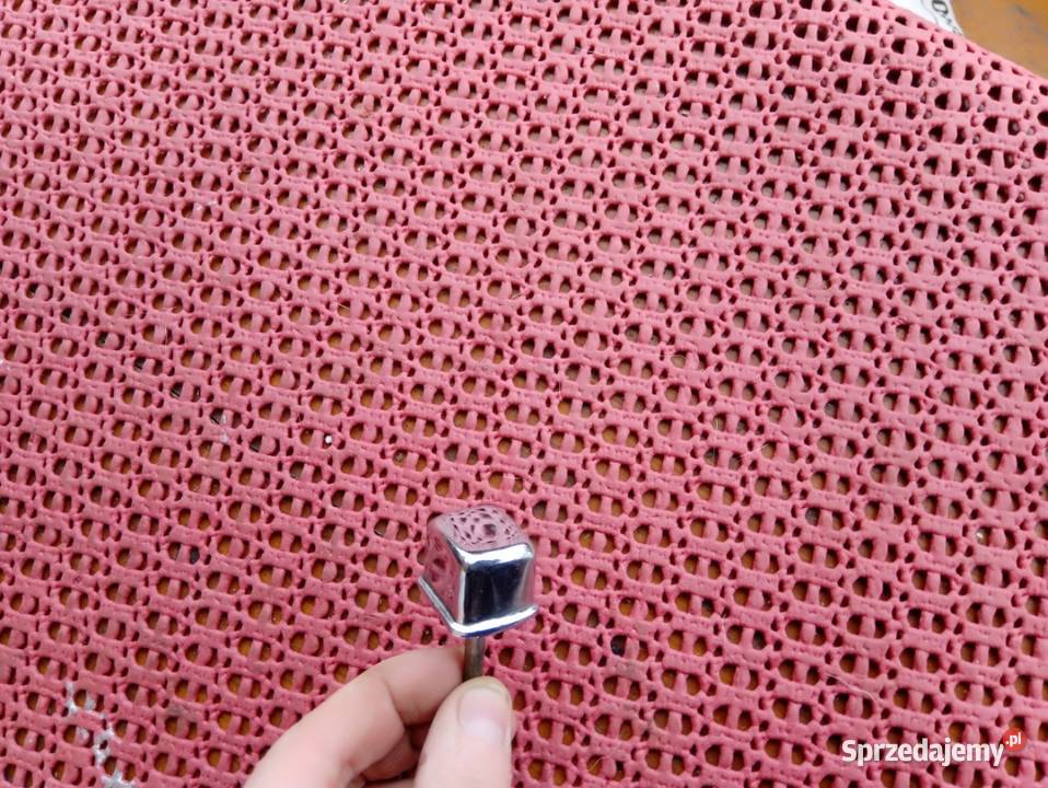 Guzik przycisk klamki starego chrom Fiat 125p Żywiec sprzedam