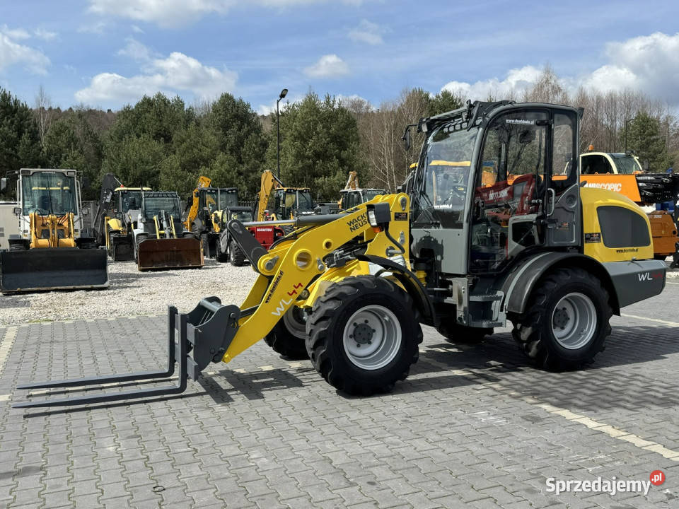 średnia kołowa Wacker Neuson WL 44 Łyżka Widełki